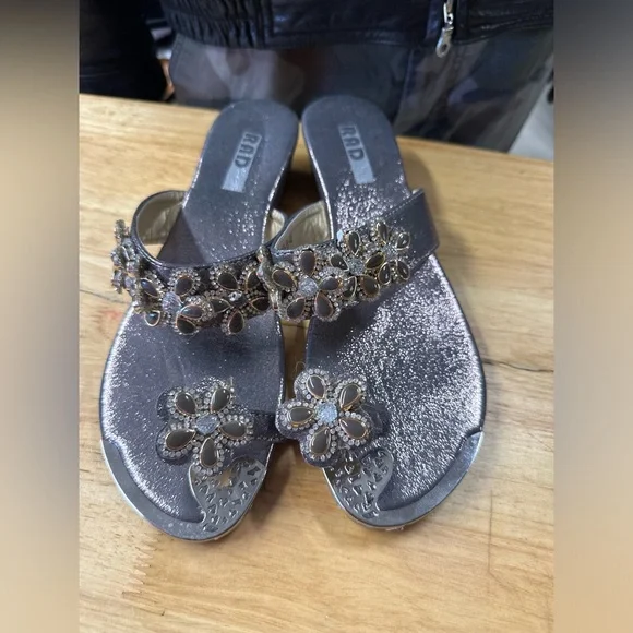 Ladies Sandals - Picture 3 of 8